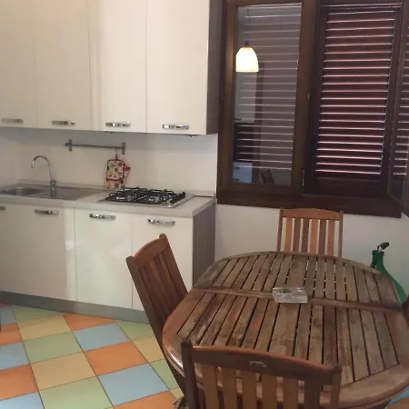 9 * Porto Cesareo